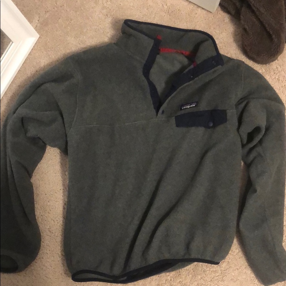 Patagonia sweatshirt